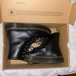 Brand new worn once black doc martens